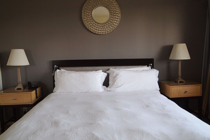 Stamford Suites