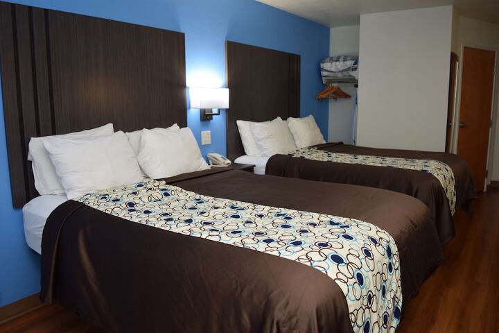 Room 5 of 20