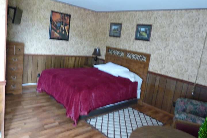 Country Villa Motel and Country Camping