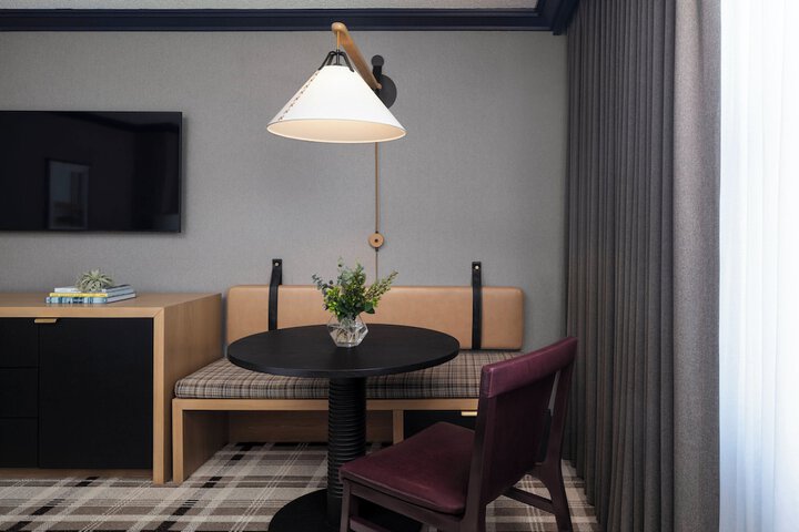 Room 21 of 51