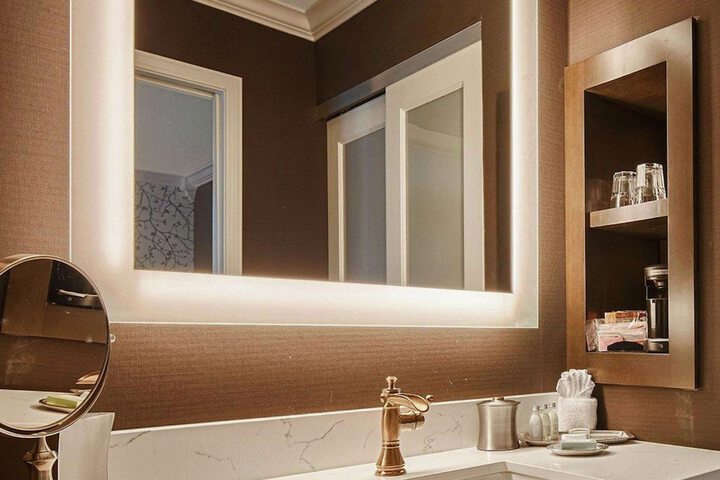The Burgundy Hotel Tapestry Collection by Hilton