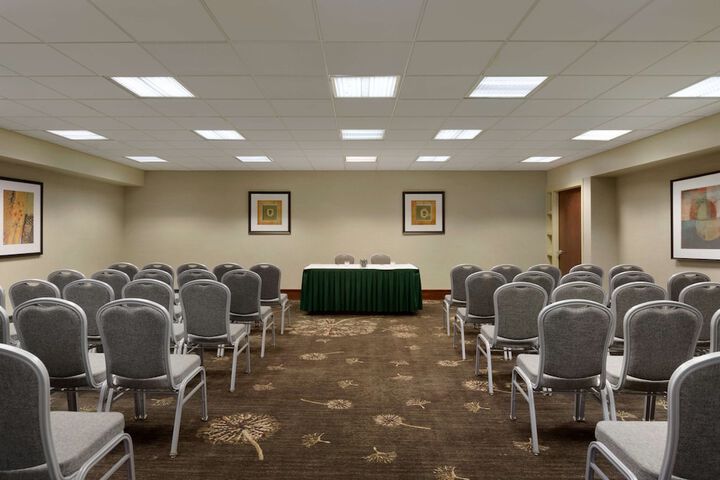 Embassy Suites by Hilton Piscataway Somerset