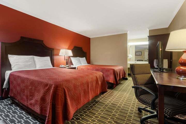 Days Inn by Wyndham Hinesville Near Fort Stewart