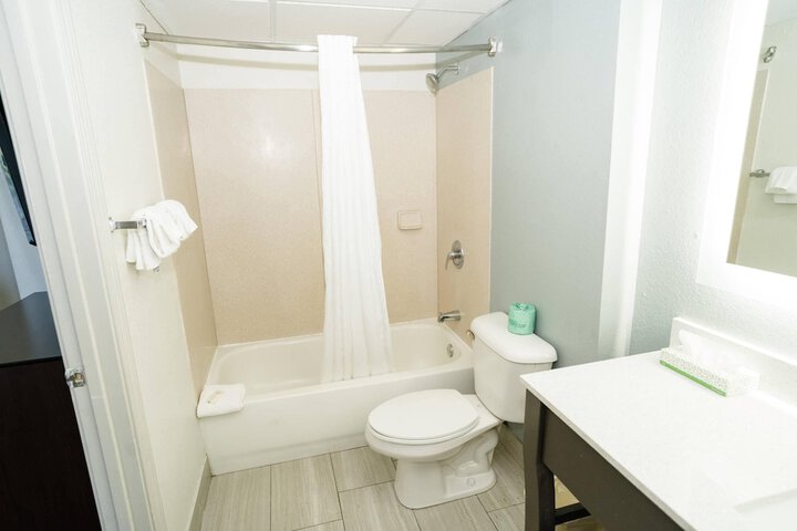 MainStay Suites Knoxville North I-75