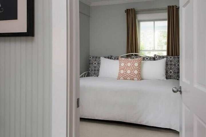 Room 15 of 54