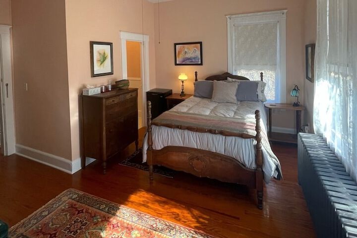 Room 30 of 43