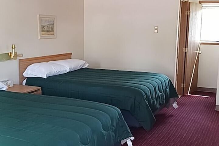 Room 66 of 114