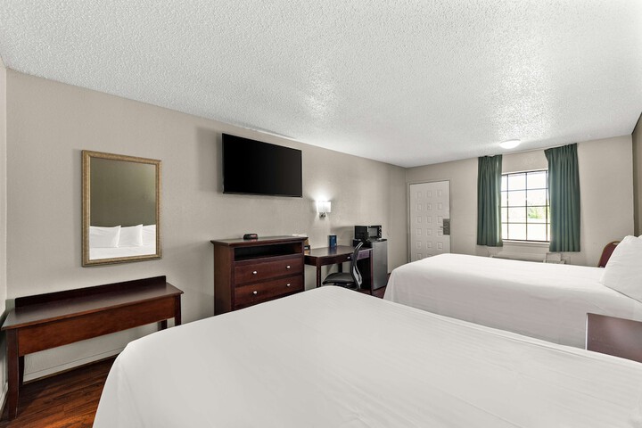 Room 17 of 30