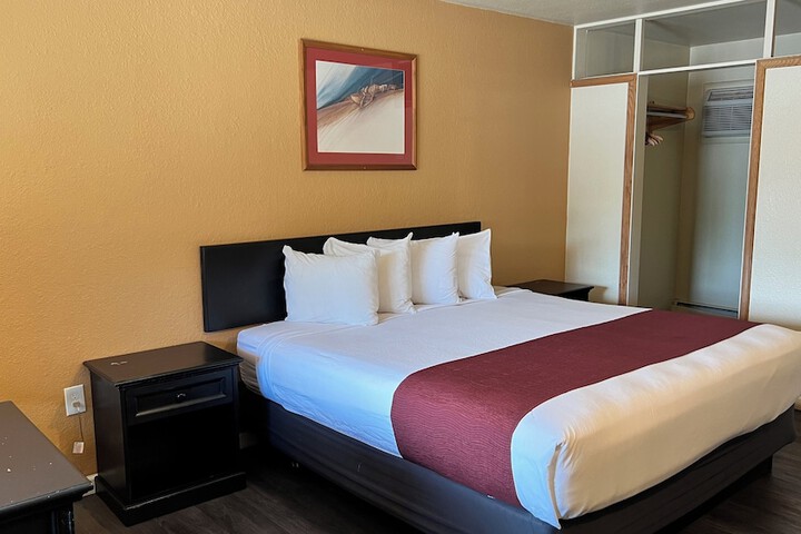Room 21 of 45