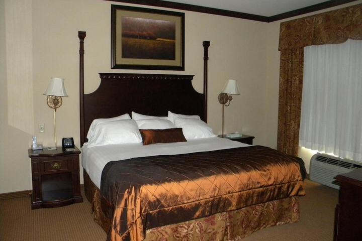 Room 6 of 23
