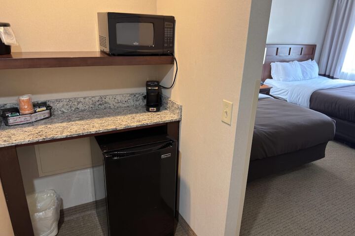 Wingate by Wyndham Utica