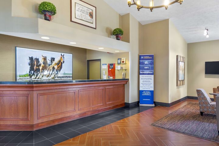 Hotel Interior 11 of 64