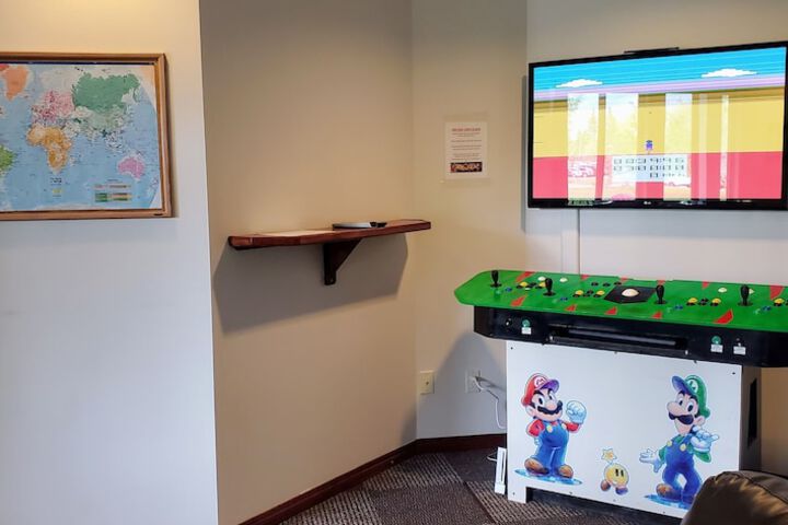 Room 17 of 46