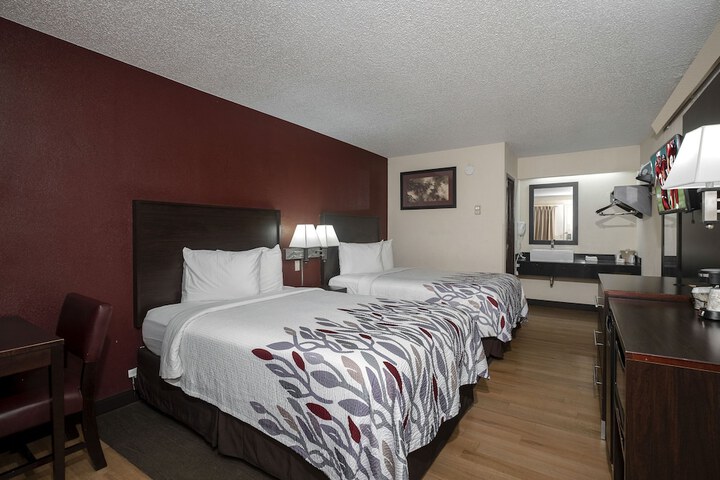 Room 14 of 25
