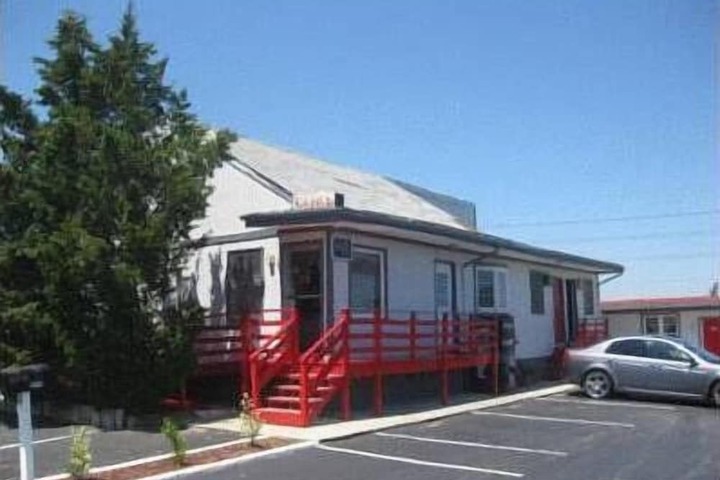 Bay Drive Motel