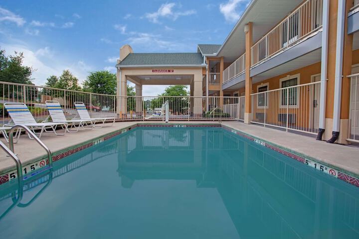 Pool 3 of 26