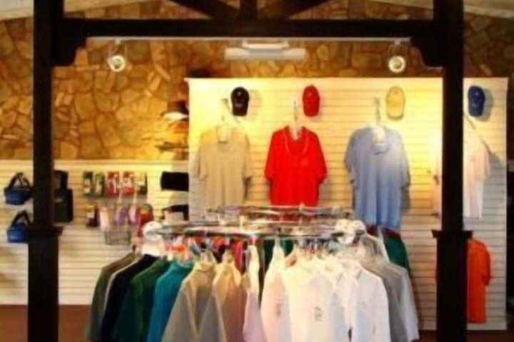 Gift Shop 13 of 30