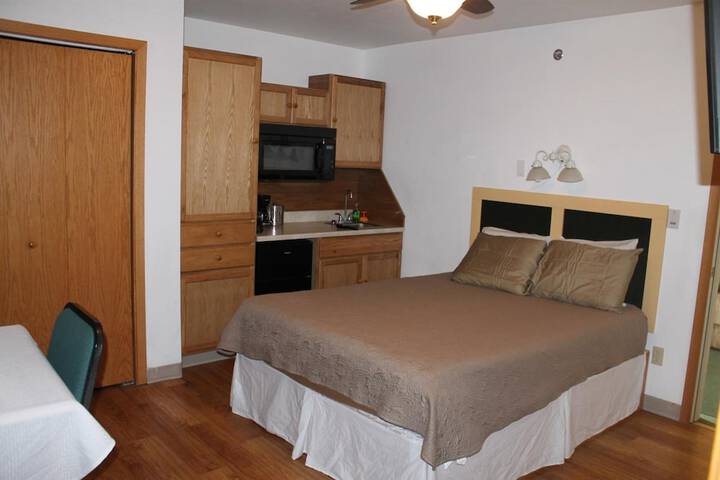 Room 26 of 38