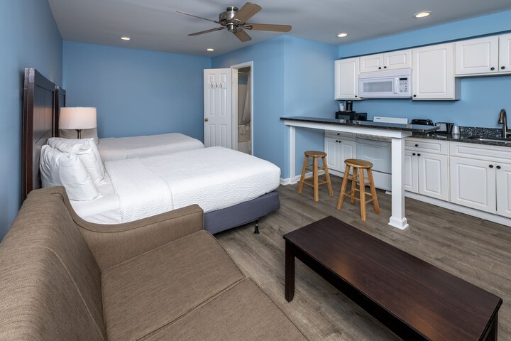 Room 6 of 56