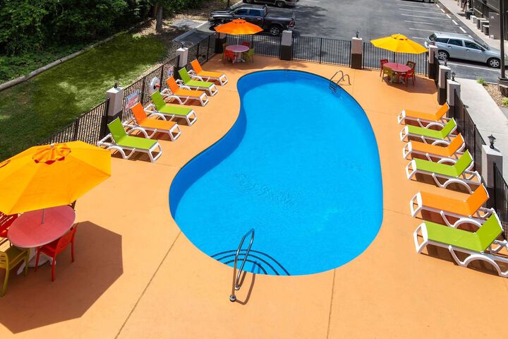 Pool 5 of 34