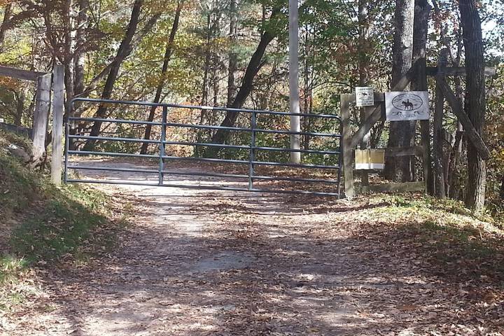 Arrowmont Stables & Cabins