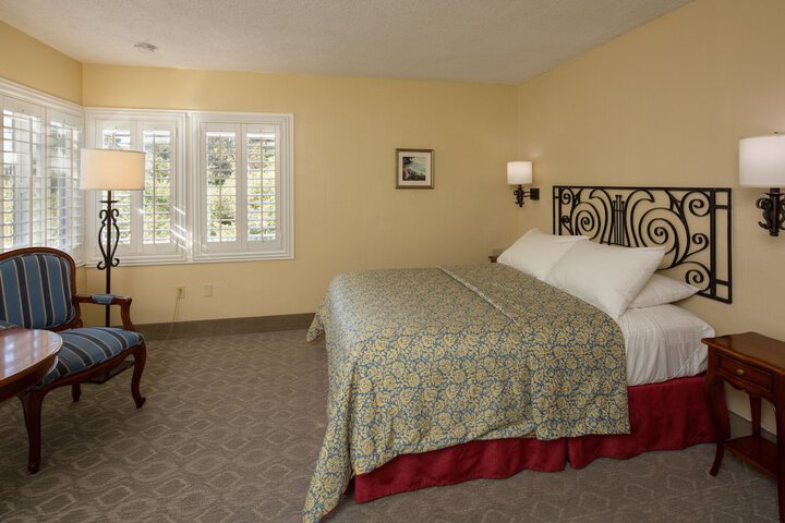 Room 11 of 23