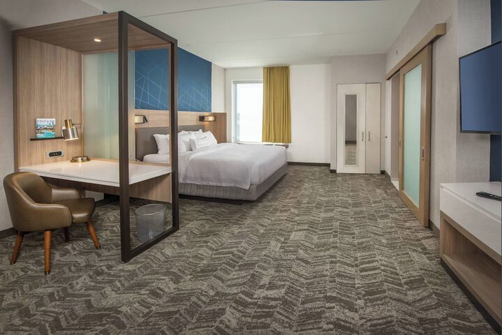 Room 16 of 27
