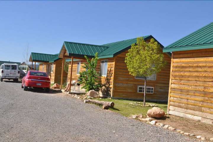Hotel 4 of 64