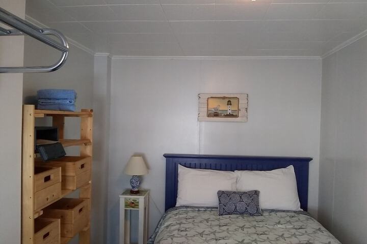 Room 68 of 96