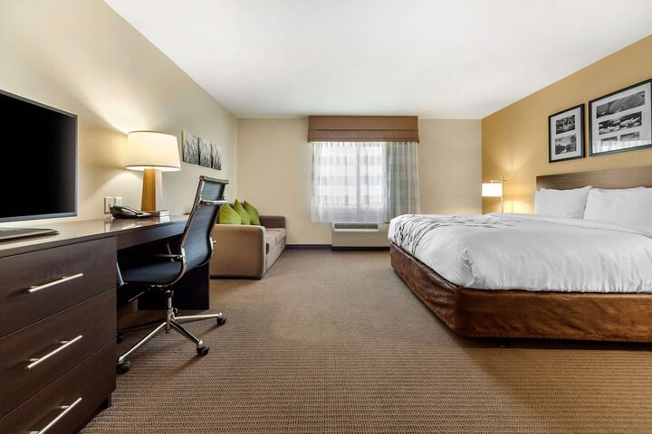 Room 20 of 49