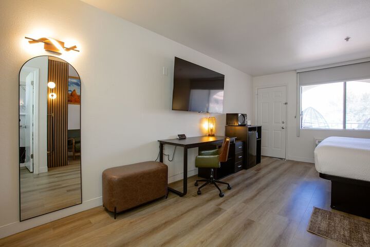 Room 52 of 72