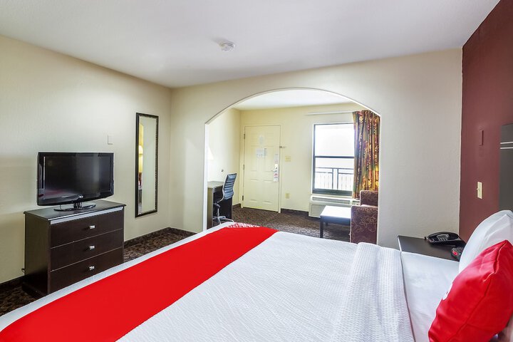 Room 18 of 28