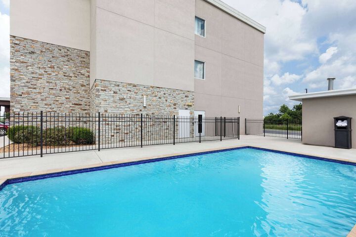 Pool 5 of 50