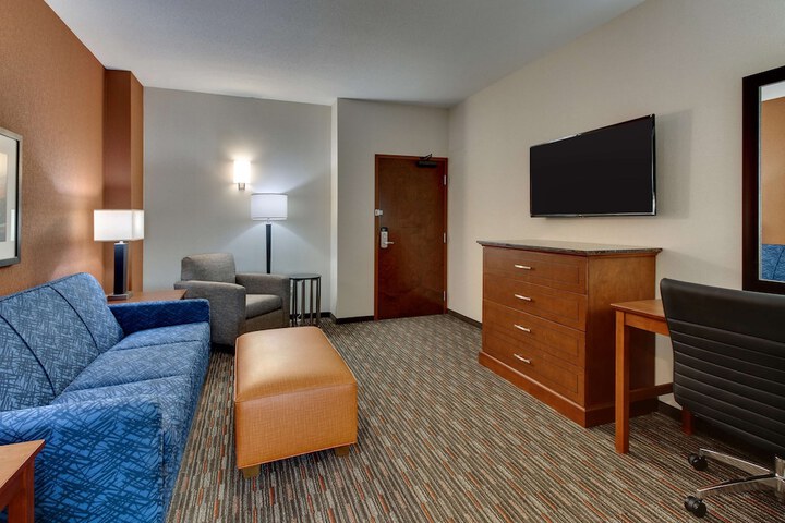 Room 30 of 68