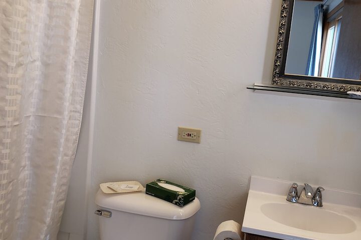 Room 42 of 102