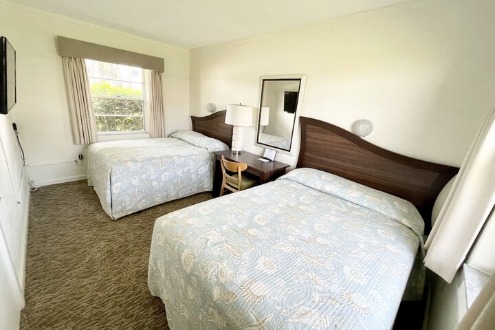 Room 33 of 98