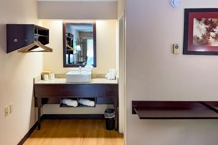 Motel 6 Atlanta Smyrna / Ballpark