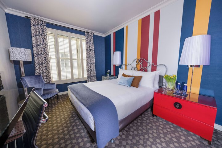 Room 40 of 69