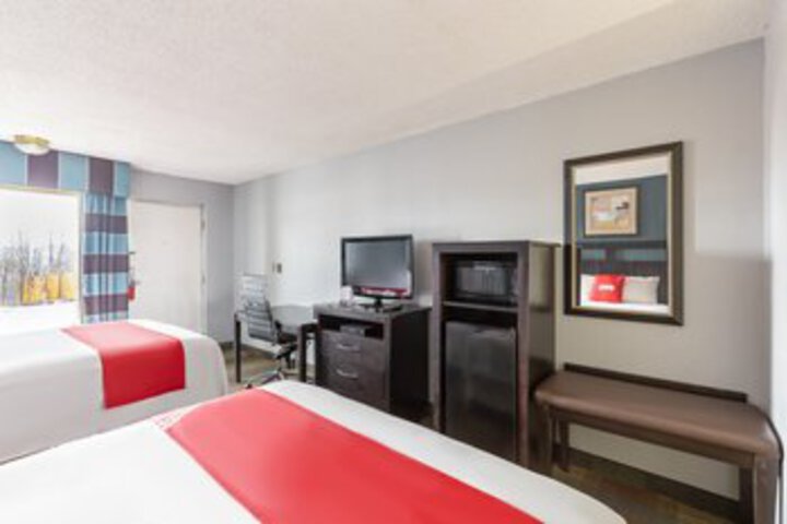 Room 100 of 140