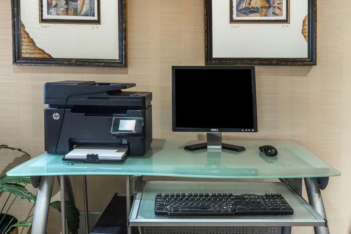 Business Center 40 of 40