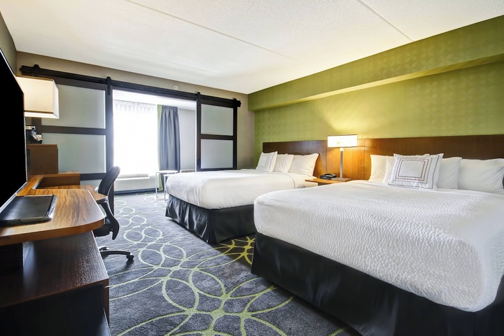 Room 21 of 53