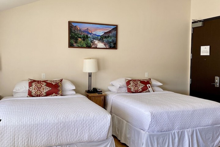 Room 13 of 26