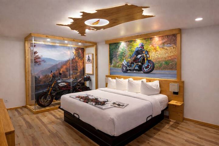 Motorcycle Inn