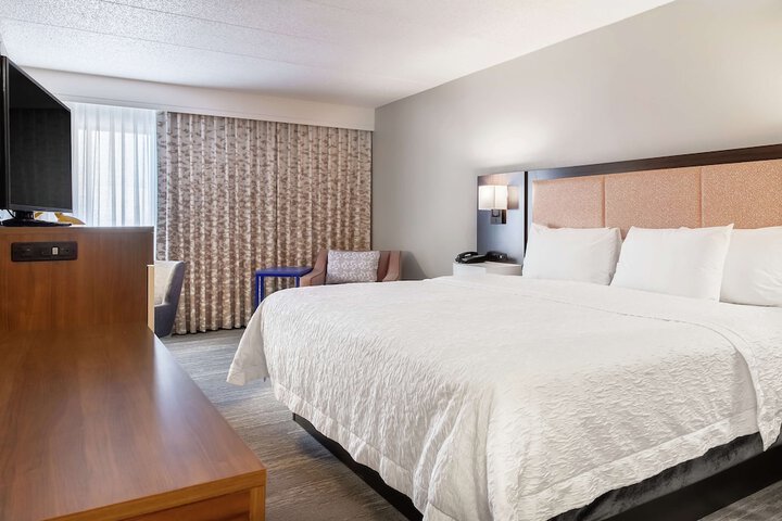 Room 16 of 24