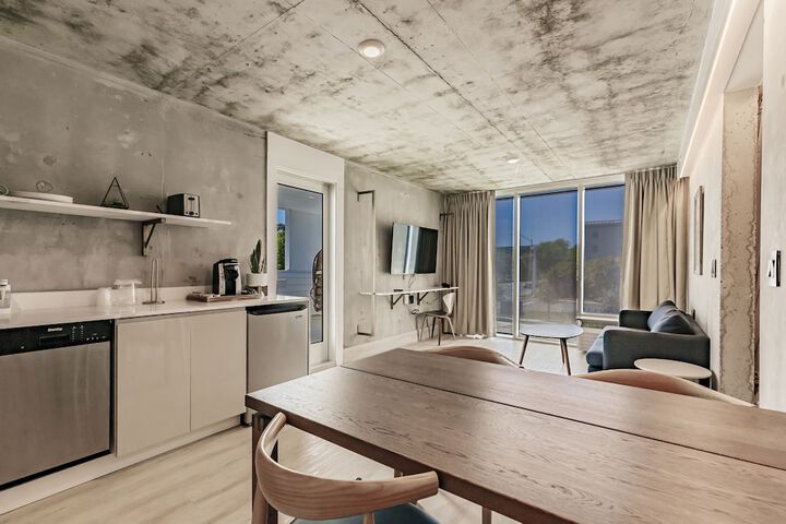 Kompose Boutique Hotel