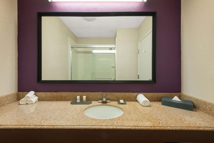 Room 48 of 57