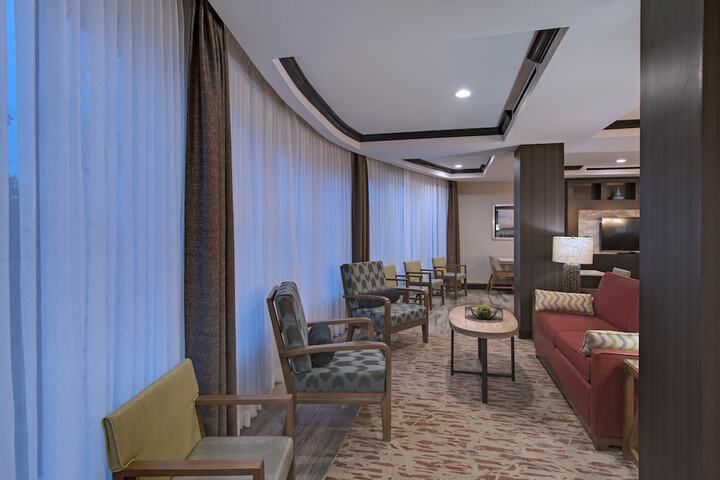 Hotel 2 of 34
