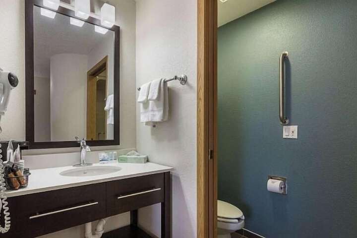 Room 14 of 15