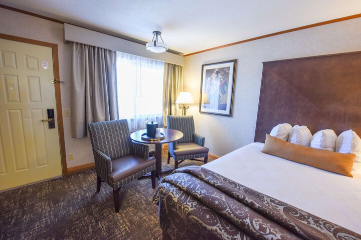 Best Western Plus Dockside Waterfront Inn