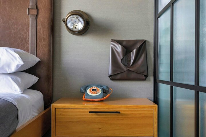 Room 60 of 103